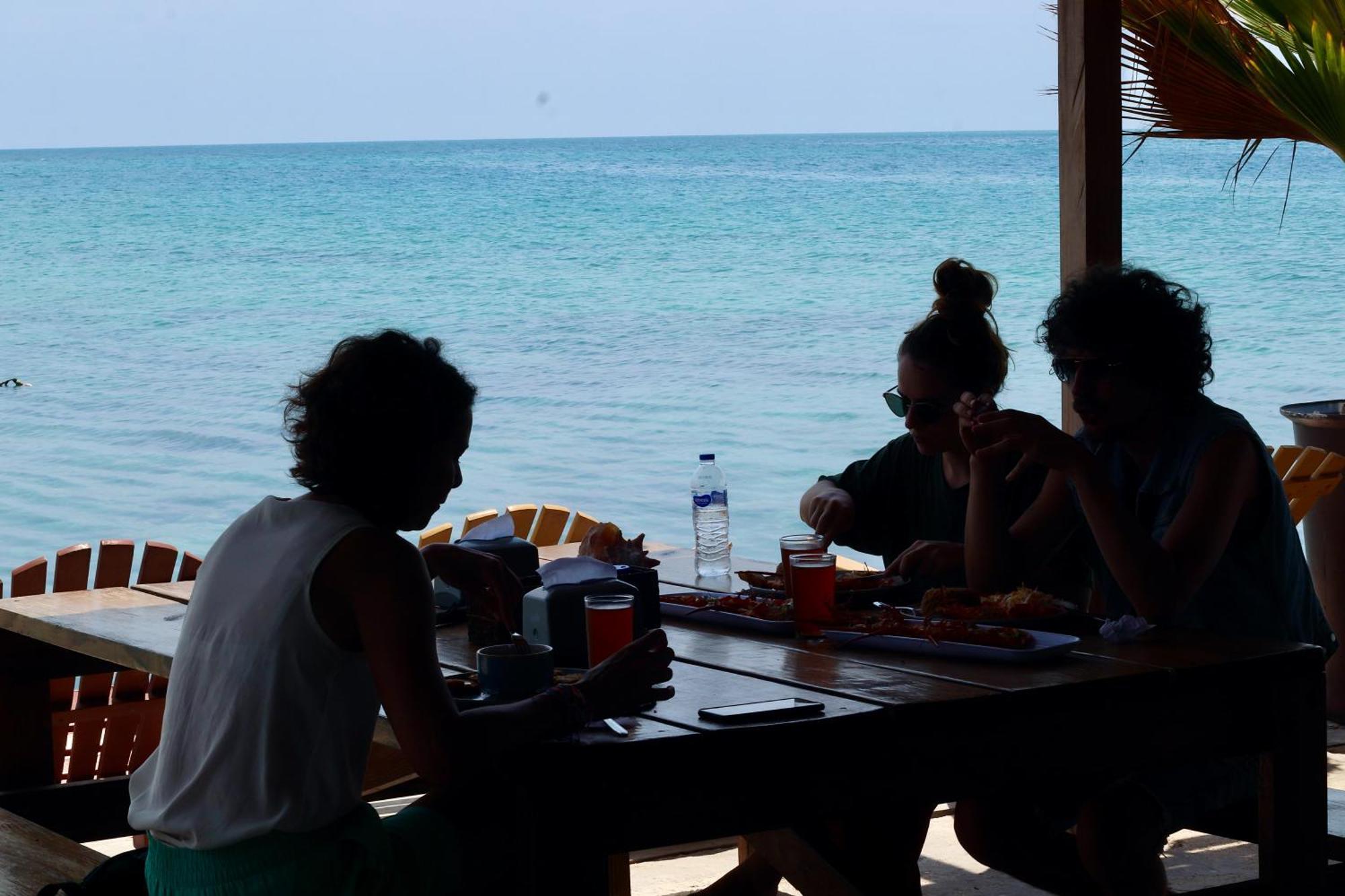 Hostel Santa Cruz Del Islote Extérieur photo